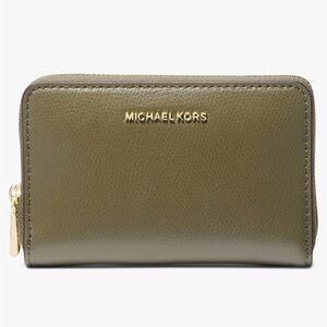 NWT Michael Kors Jet Set Small ZA Card Case Wallet Safari Green Leather